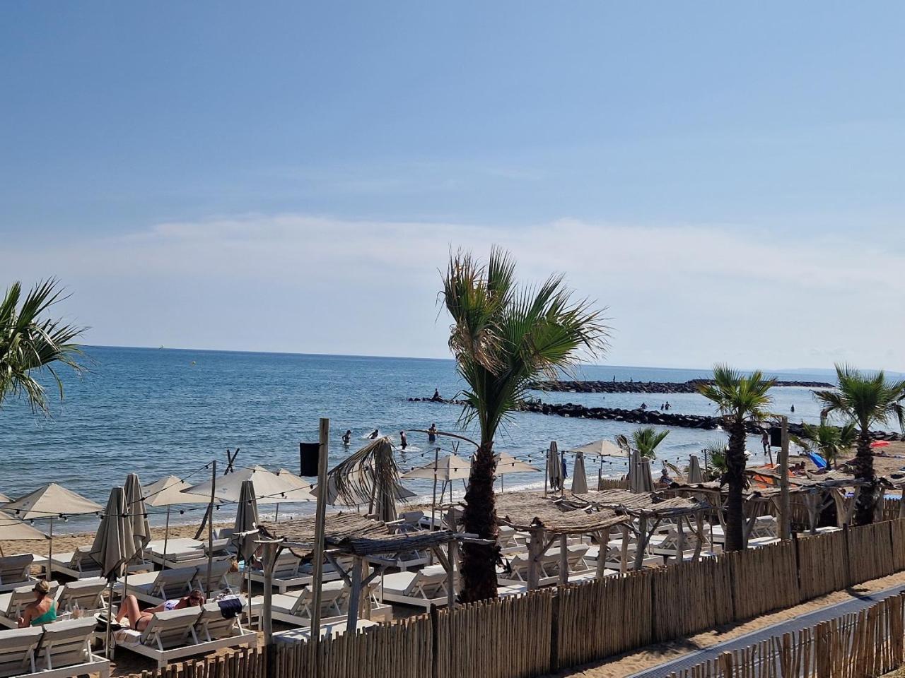 Camping La Carabasse Vias-Plage-T4 Climatise,Tout Confort, Emplacement Calme ! Экстерьер фото