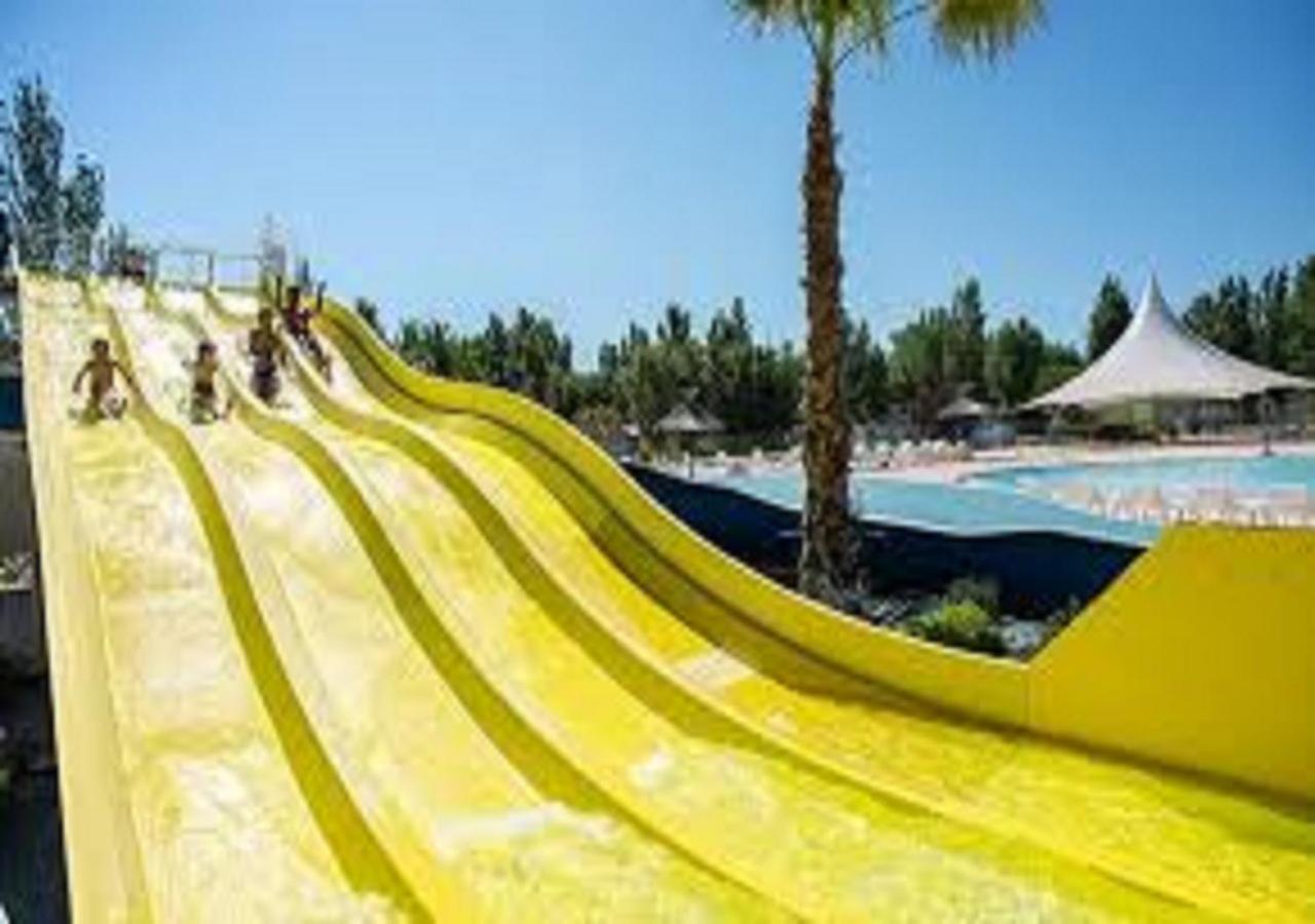 Camping La Carabasse Vias-Plage-T4 Climatise,Tout Confort, Emplacement Calme ! Экстерьер фото