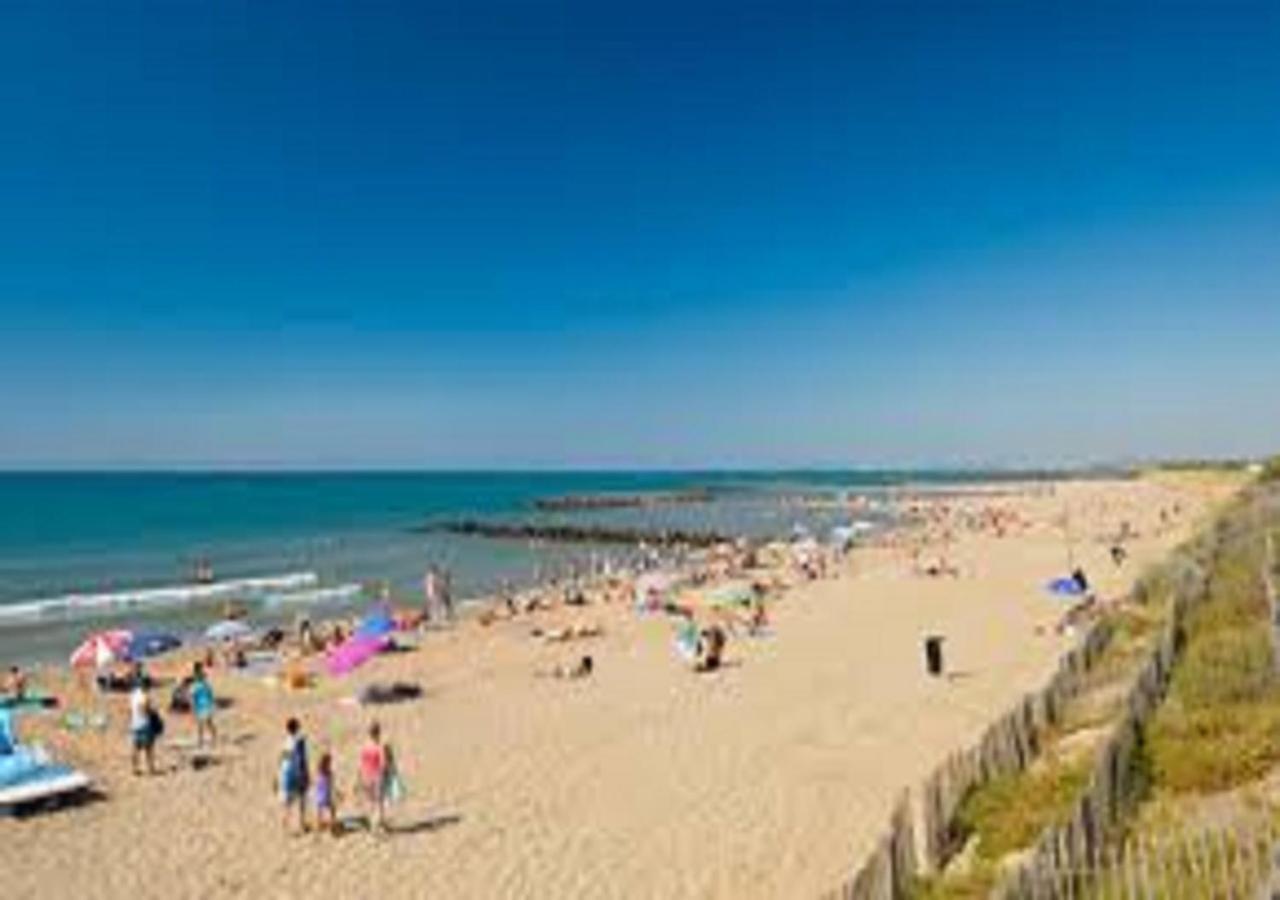Camping La Carabasse Vias-Plage-T4 Climatise,Tout Confort, Emplacement Calme ! Экстерьер фото